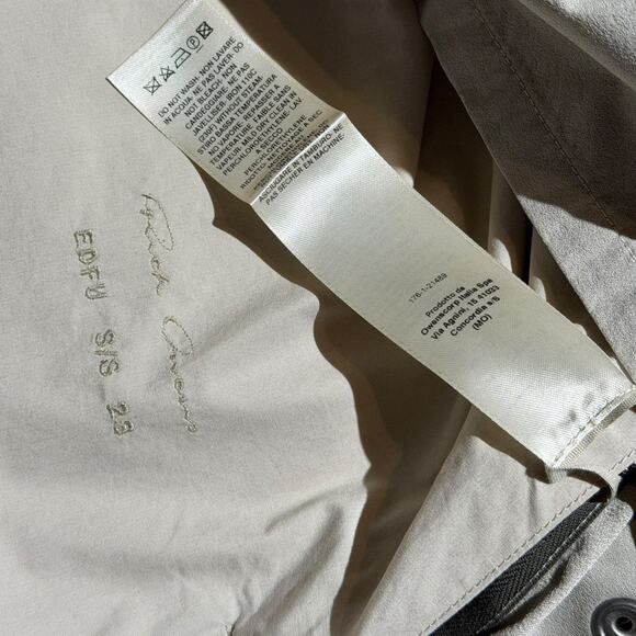 SS23 Edfu snap front strap shirt - Picture 5 of 5